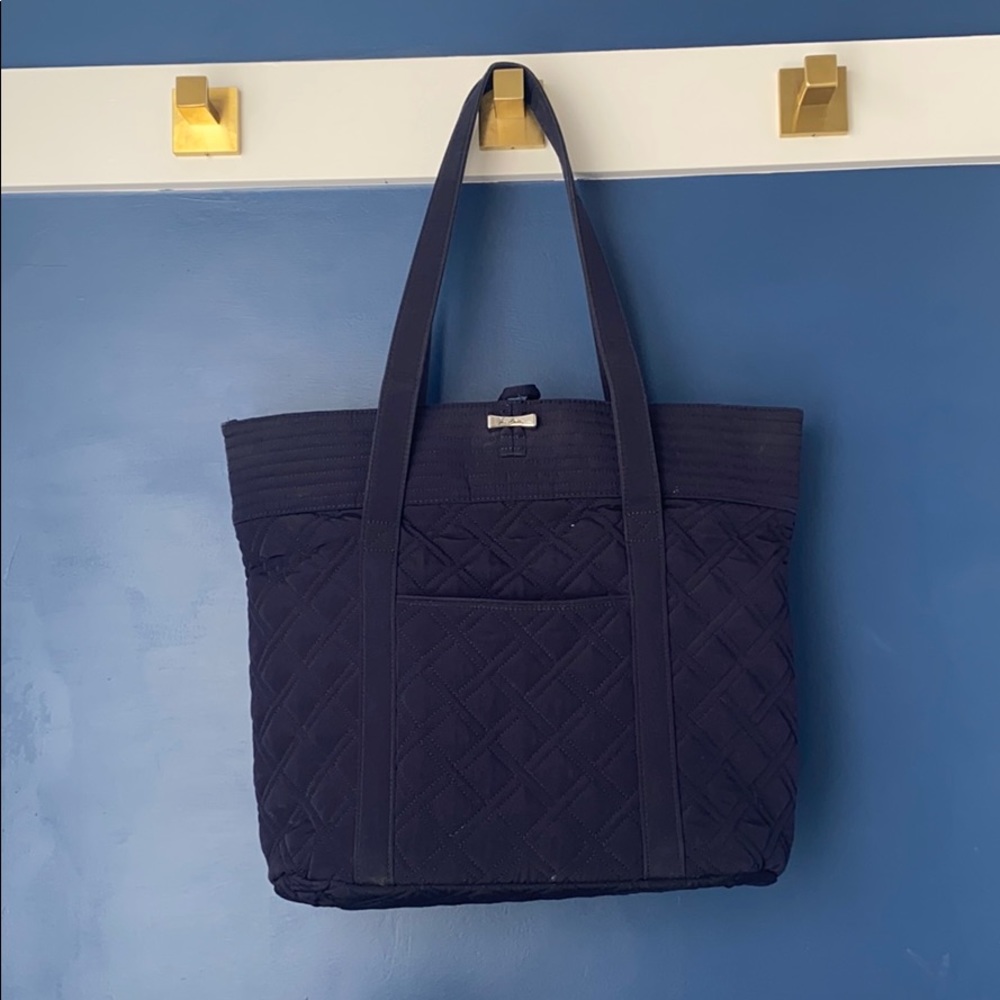 Vera Tote (Classic Navy)